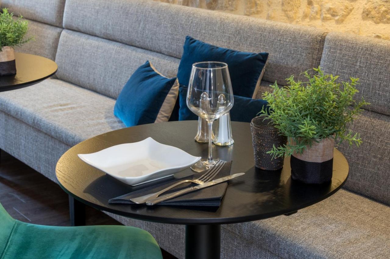 Hotel Restaurant L'Epicurien Валонь Екстер'єр фото